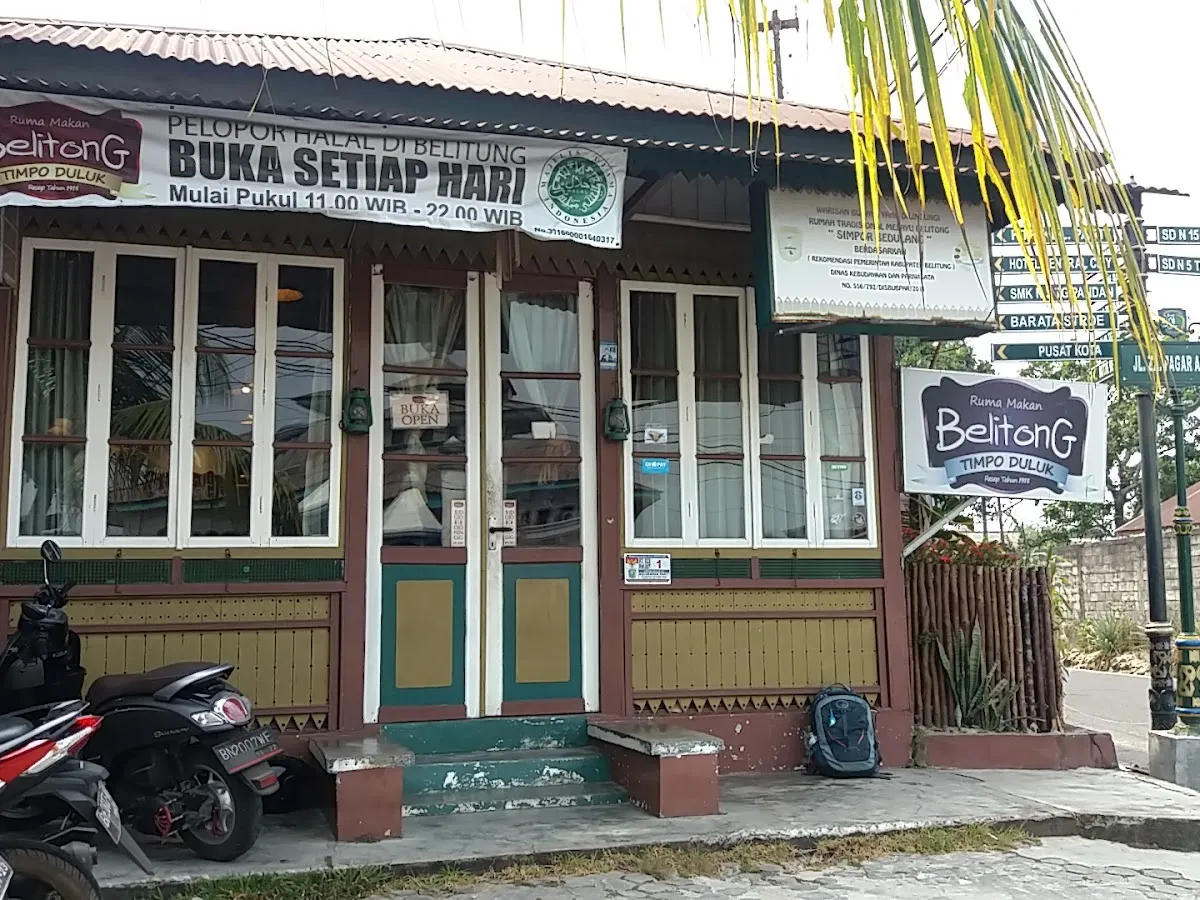 Ruma Makan Belitong Timpo Duluk