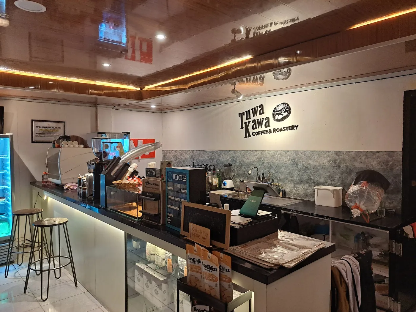 Tuwa Kawa Coffee & Roastery