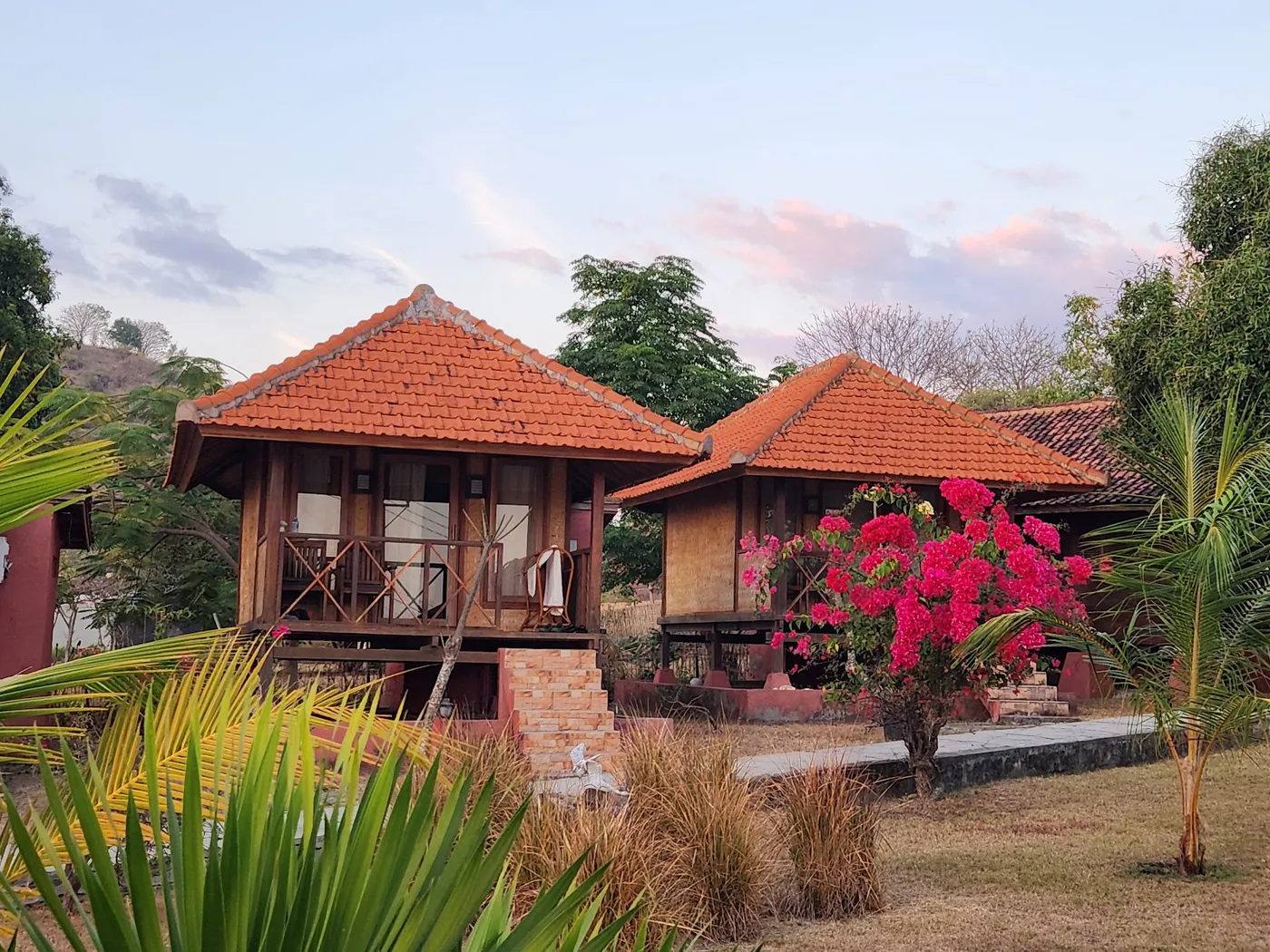Yut's Inn Flower Paradise