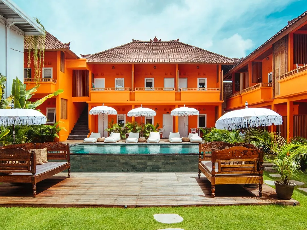 The Room Padang Padang